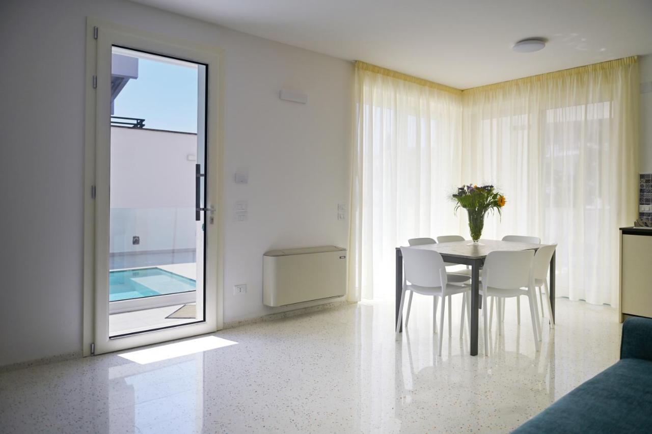 Perle Marine Suite Apartments Castro  ภายนอก รูปภาพ