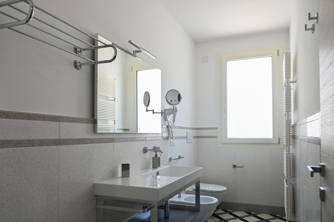 Perle Marine Suite Apartments Castro  ภายนอก รูปภาพ