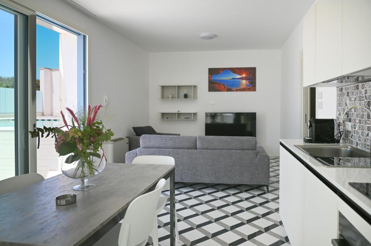 Perle Marine Suite Apartments Castro  ภายนอก รูปภาพ